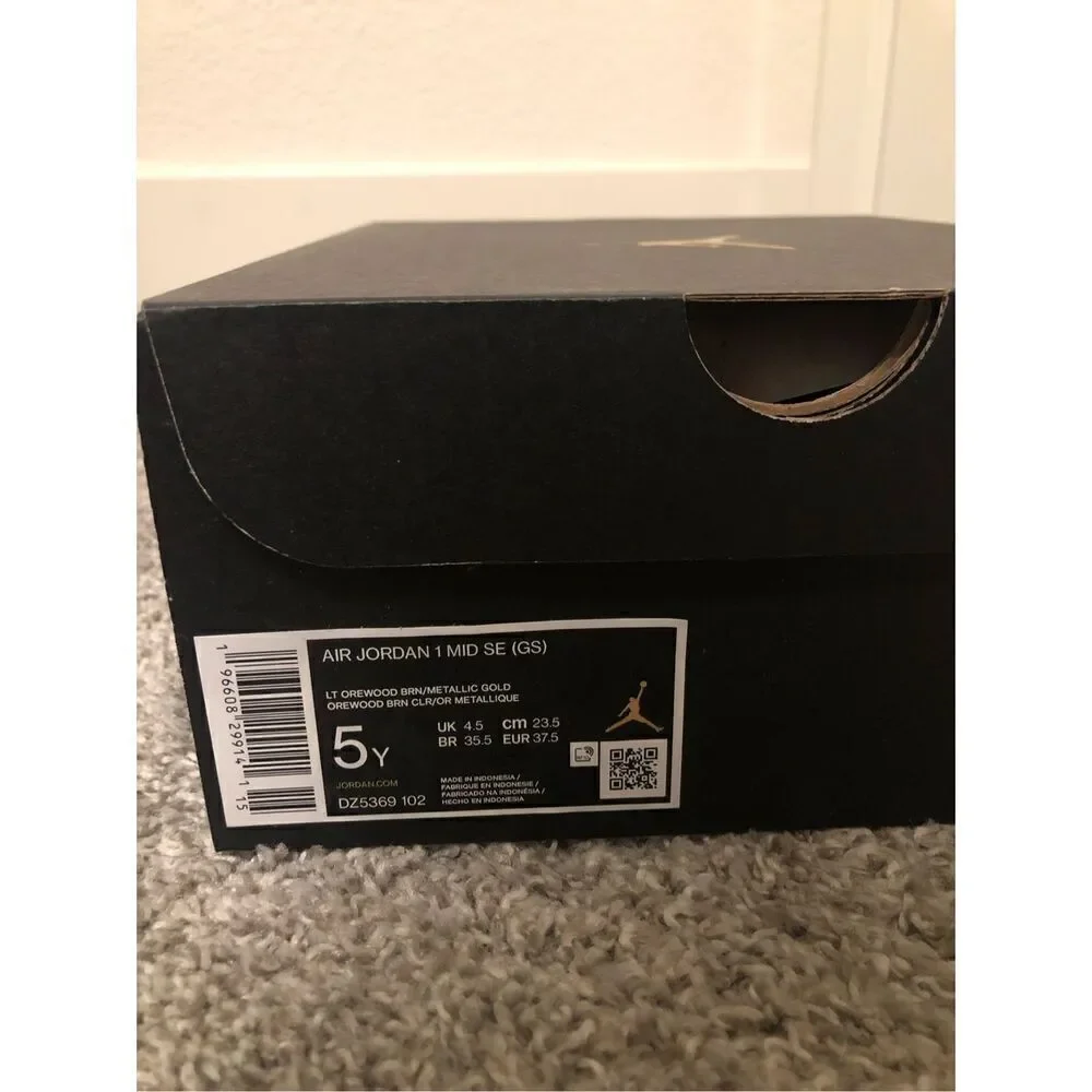 Nike Air Jordan 1 MID SE GS LT Orwood Brown/Metallic Gold Kids Size 5Y